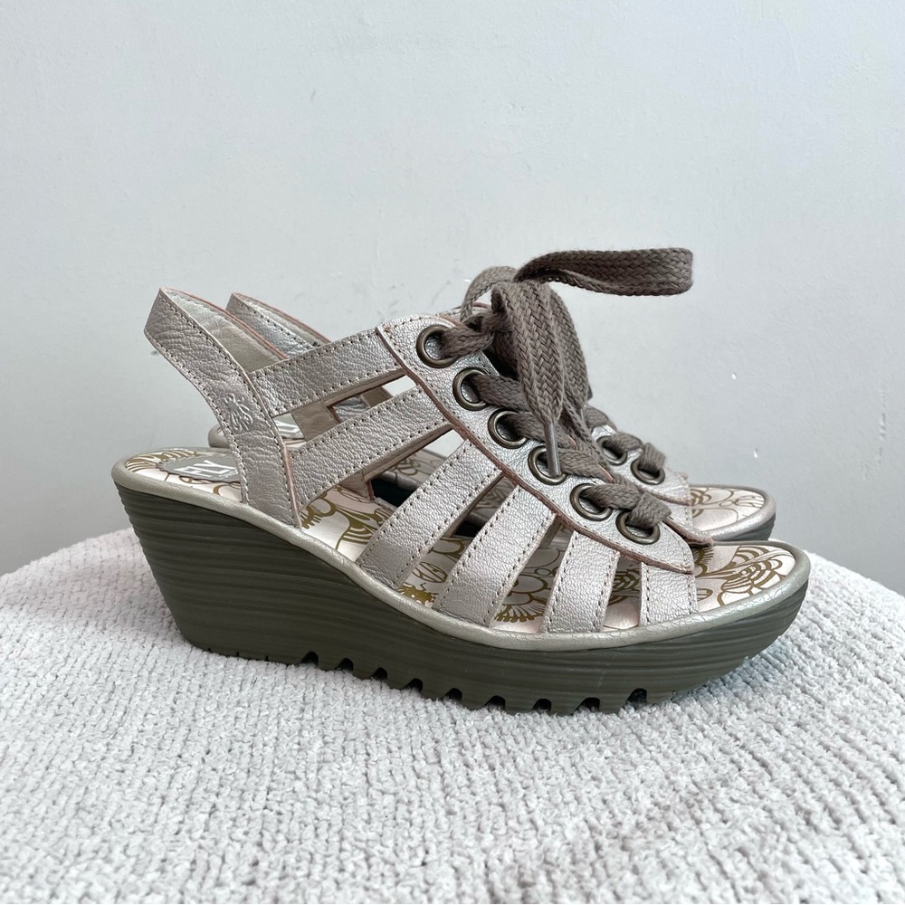 Fly London Yito Borgogna Lace Front Open Toe Platform Sandals